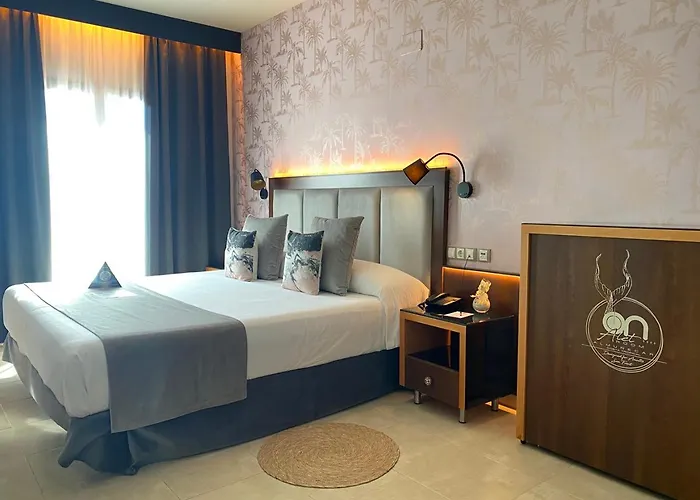فندق On Aleta Designed For Adults Almuñécar